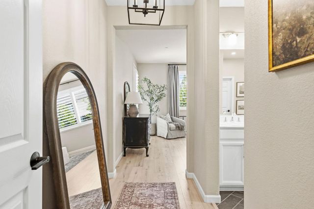4305 Hydra Cir, Roseville, CA 95747