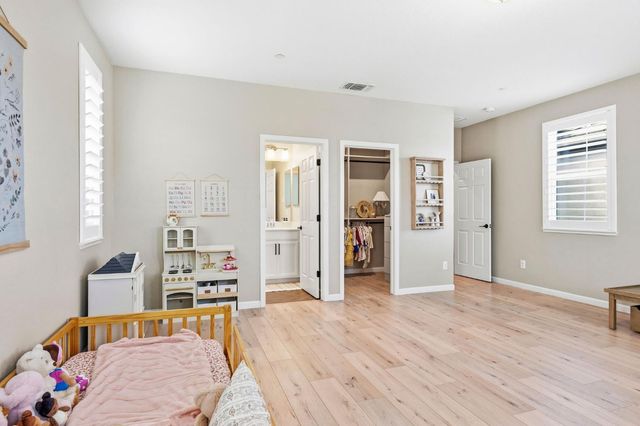 4305 Hydra Cir, Roseville, CA 95747