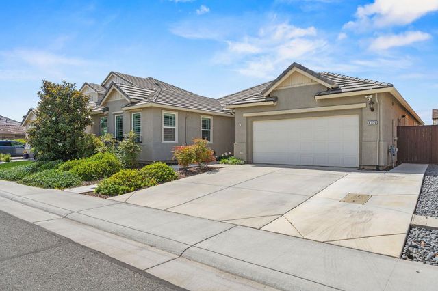 4305 Hydra Cir, Roseville, CA 95747