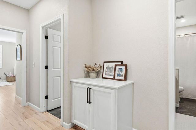 4305 Hydra Cir, Roseville, CA 95747