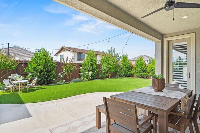 4305 Hydra Cir, Roseville, CA 95747