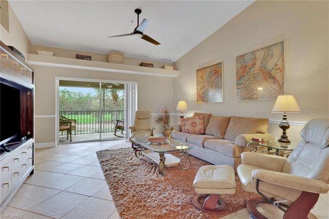 8640 Cedar Hammock CIR # 524, Naples, FL 34112