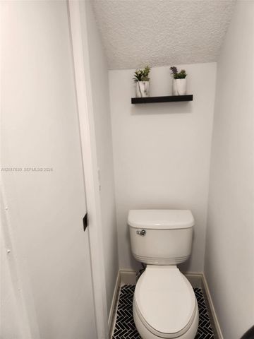 5650 W 26th Ct 207, Hialeah, FL 33016