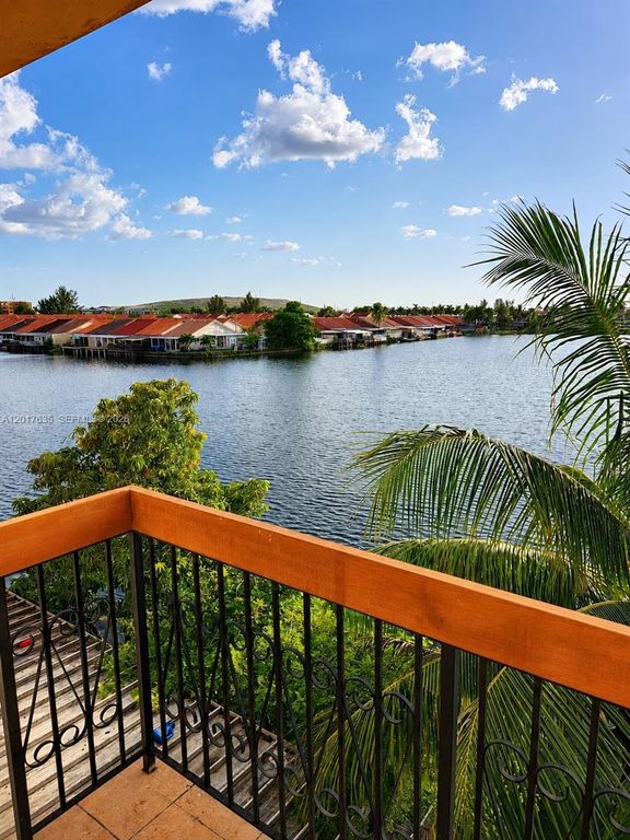 5650 W 26th Ct 207, Hialeah, FL 33016