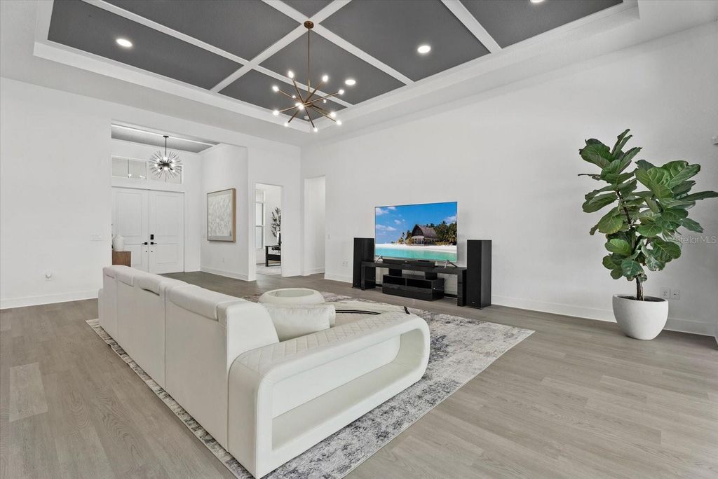 Image 13 of property listing at 8133 NEVIS RUN, Bradenton, FL 34202