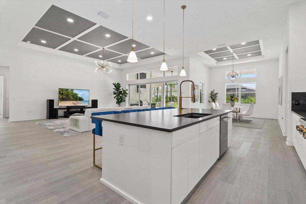 Image 21 of property listing at 8133 NEVIS RUN, Bradenton, FL 34202