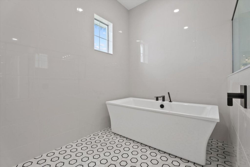 Image 30 of property listing at 8133 NEVIS RUN, Bradenton, FL 34202