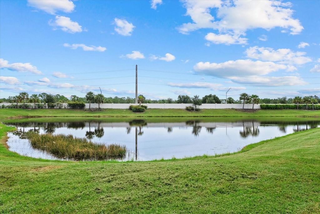 Image 5 of property listing at 8133 NEVIS RUN, Bradenton, FL 34202