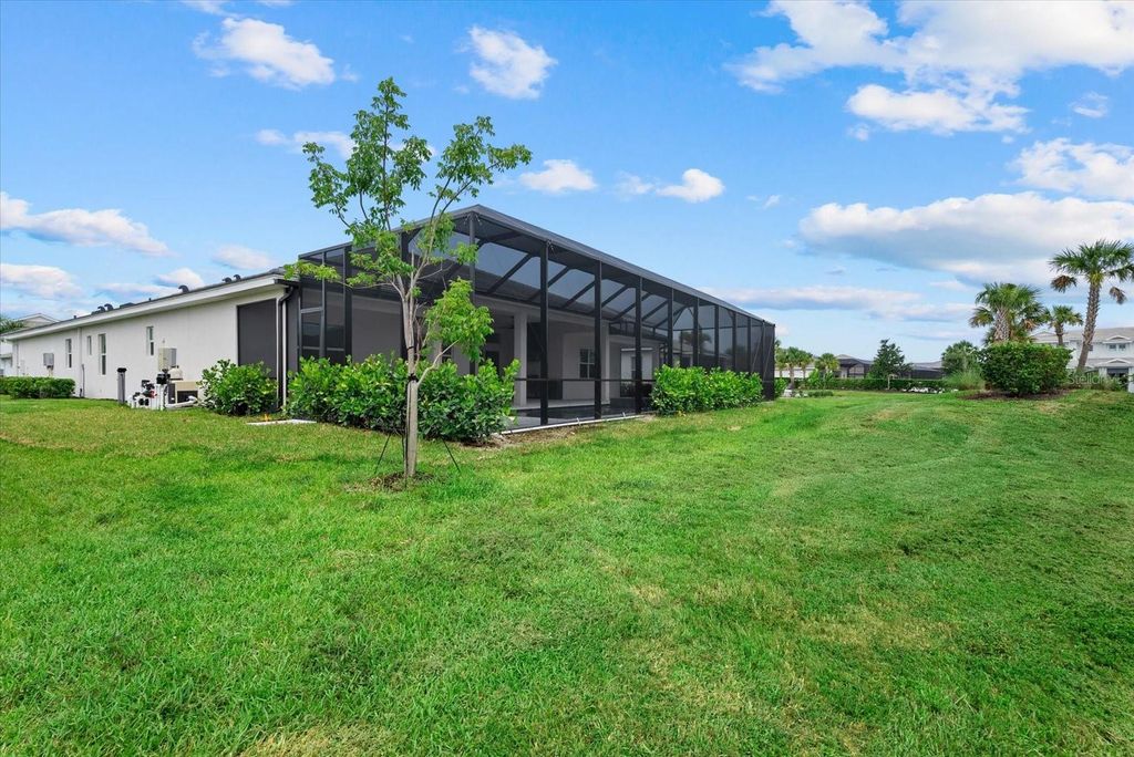 Image 7 of property listing at 8133 NEVIS RUN, Bradenton, FL 34202
