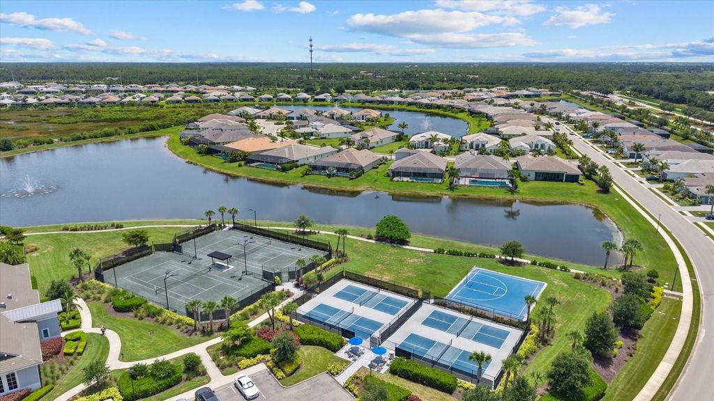 Image 68 of property listing at 8133 NEVIS RUN, Bradenton, FL 34202