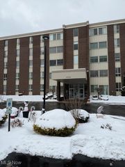 3066 Kent Road 407, Stow, OH 44224