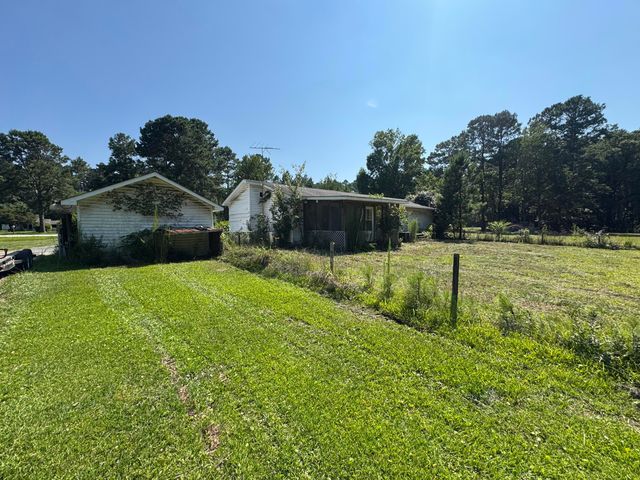 1694 Fish Road 3, Ridgeville, SC 29472