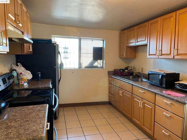 381 S 34Th St, Richmond, CA 94804