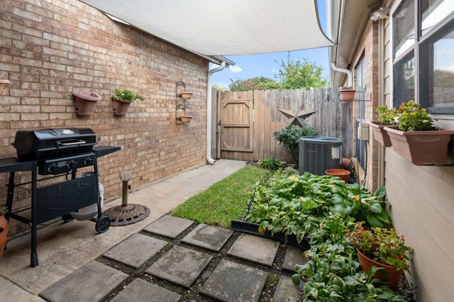 2116 Cottage Oak Lane, Colleyville, TX 76034