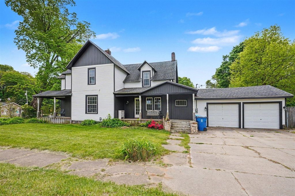 507 N Main Street, Allegan, MI 49010