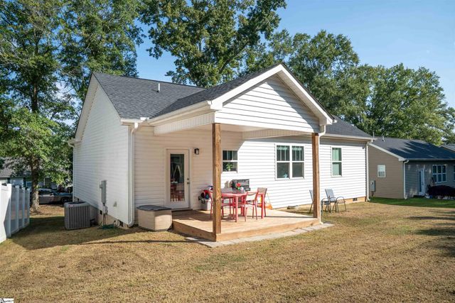303 Saluda Street, Belton, SC 29627