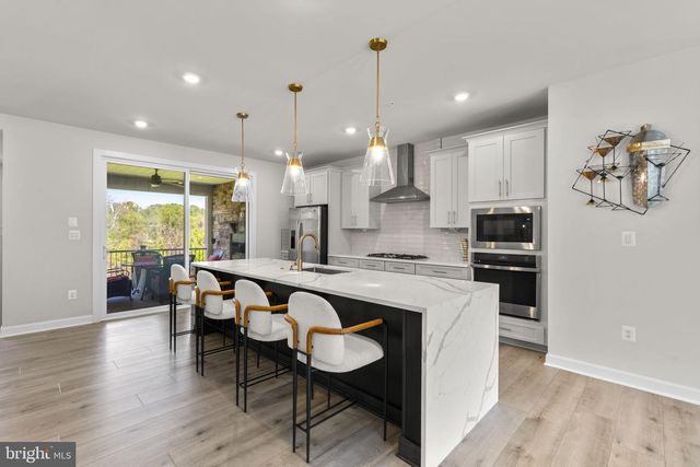 232 HICKORY HOLLOW CT, Cockeysville, MD 21030