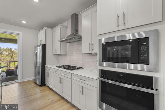 232 HICKORY HOLLOW CT, Cockeysville, MD 21030