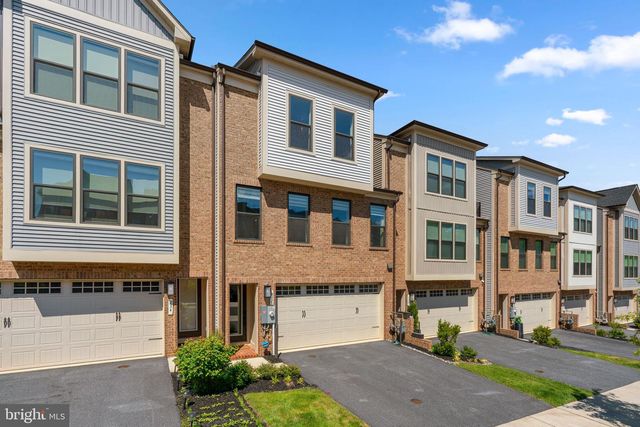 232 HICKORY HOLLOW CT, Cockeysville, MD 21030
