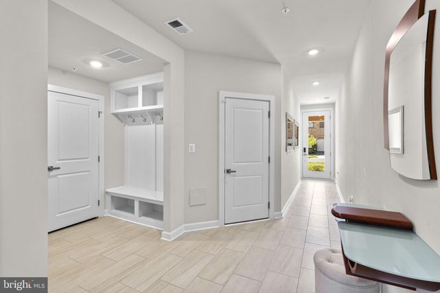 232 HICKORY HOLLOW CT, Cockeysville, MD 21030