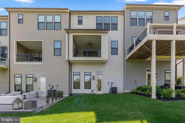 232 HICKORY HOLLOW CT, Cockeysville, MD 21030
