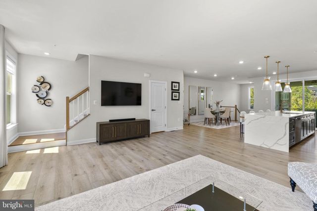 232 HICKORY HOLLOW CT, Cockeysville, MD 21030