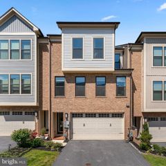 232 HICKORY HOLLOW CT, Cockeysville, MD 21030