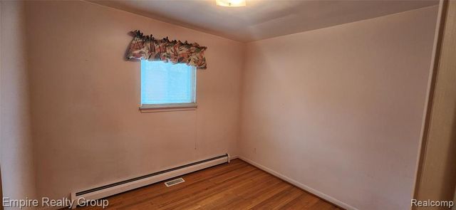 6556 Drexel Street, Dearborn Heights, MI 48127