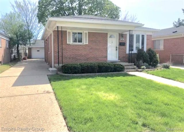 6556 Drexel Street, Dearborn Heights, MI 48127