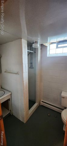 6556 Drexel Street, Dearborn Heights, MI 48127
