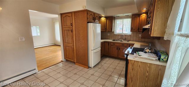 6556 Drexel Street, Dearborn Heights, MI 48127