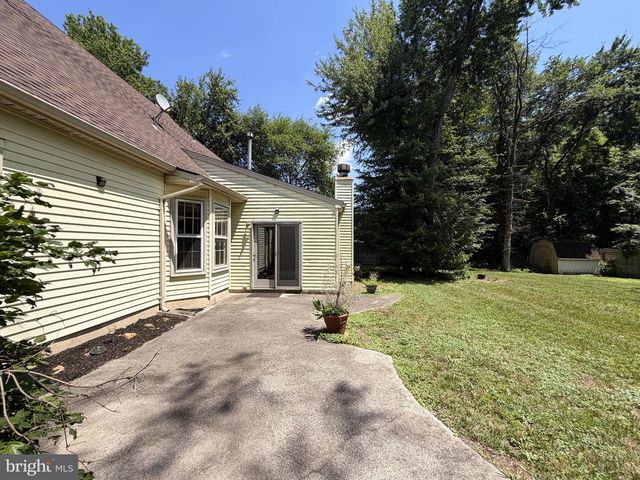 29 ARGYLE AVE, Blackwood, NJ 08012