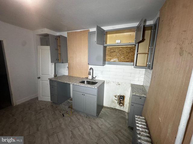 460 E MECHANIC ST, Philadelphia, PA 19144