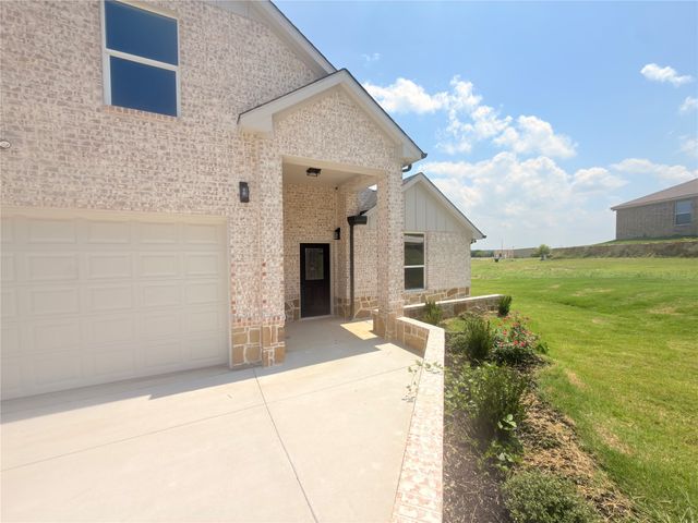 402 Bellaire Circle, Mineral Wells, TX 76067
