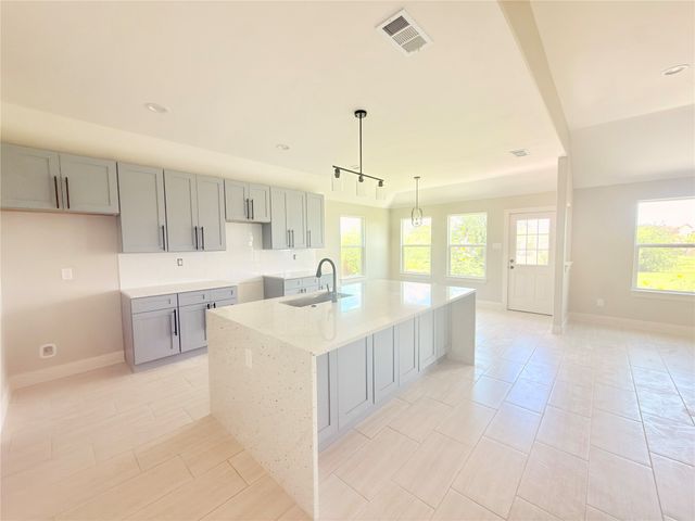 402 Bellaire Circle, Mineral Wells, TX 76067