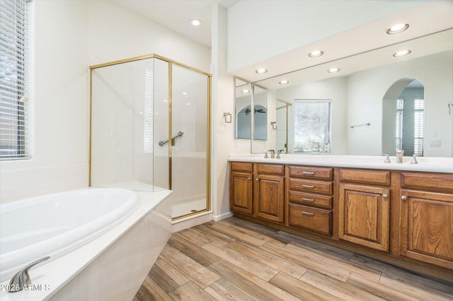 20802 N GRAYHAWK Drive 1184, Scottsdale, AZ 85255