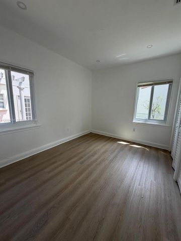 533 Minorca Ave, Coral Gables, FL 33134