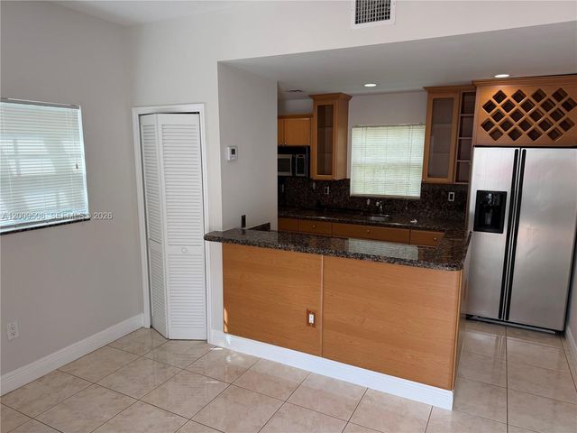 533 Minorca Ave, Coral Gables, FL 33134
