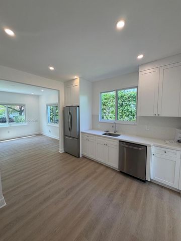 533 Minorca Ave, Coral Gables, FL 33134