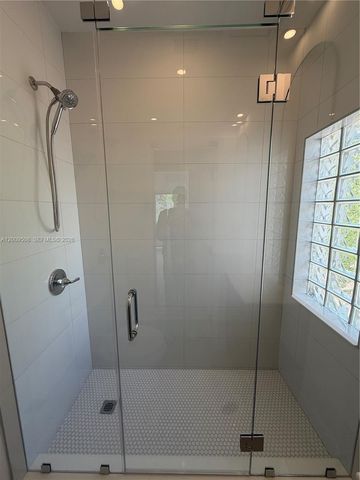 533 Minorca Ave, Coral Gables, FL 33134