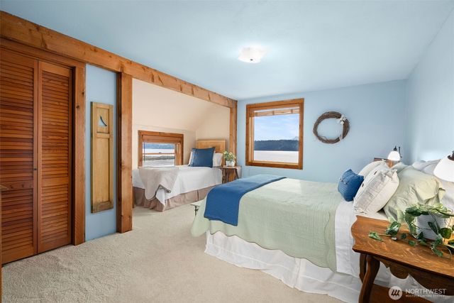 17257 Olympic View Drive NW, Silverdale, WA 98383
