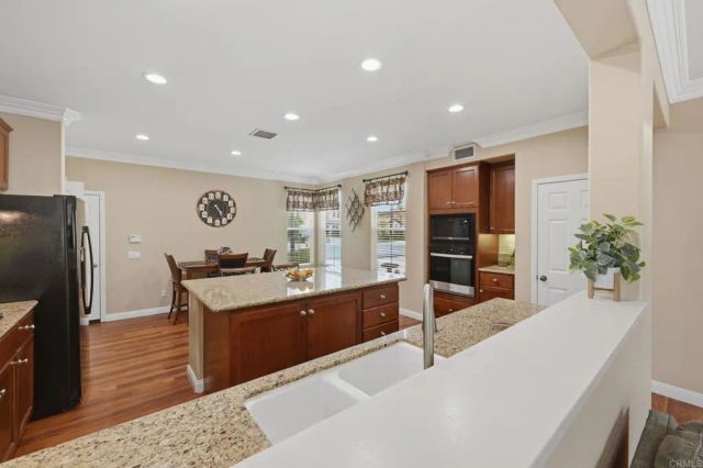 350 Lytham Glen, Escondido, CA 92026
