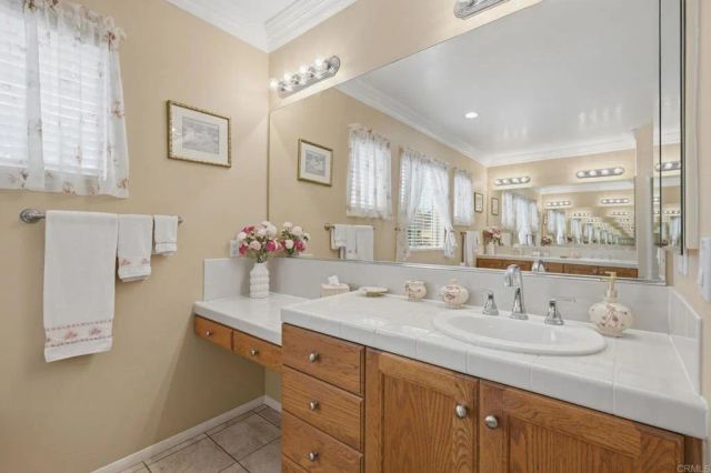 350 Lytham Glen, Escondido, CA 92026