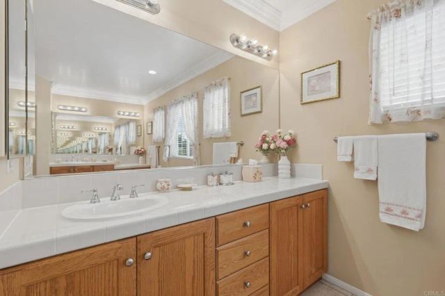 350 Lytham Glen, Escondido, CA 92026