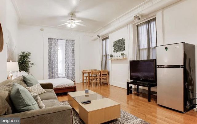 1837 CHESTNUT ST, Philadelphia, PA 19103