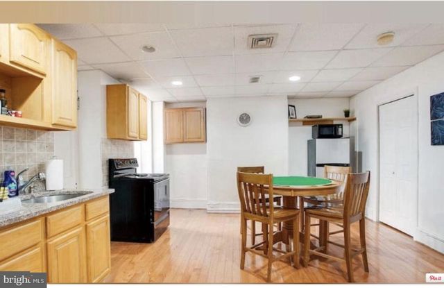 1837 CHESTNUT ST, Philadelphia, PA 19103