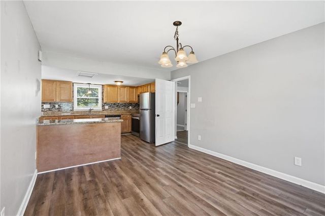 2513 Whisper Trail, Douglasville, GA 30135
