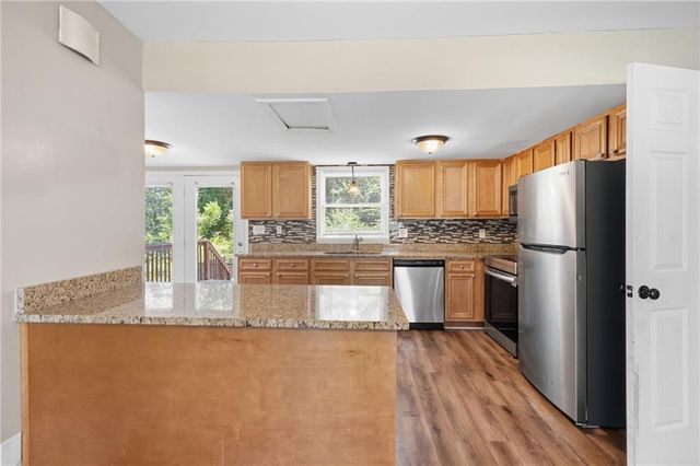 2513 Whisper Trail, Douglasville, GA 30135