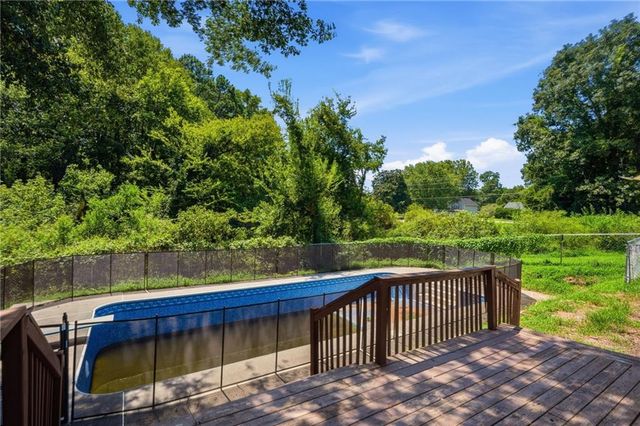 2513 Whisper Trail, Douglasville, GA 30135