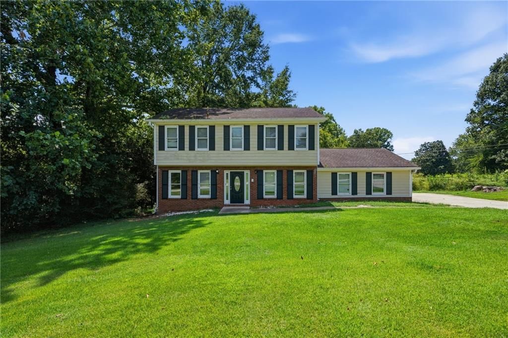 2513 Whisper Trail, Douglasville, GA 30135